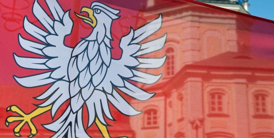Dziś Dzień Samorządu Terytorialnego. - Mamy do rozdania 10 flag Mazowsza! (rozstrzygnięty)