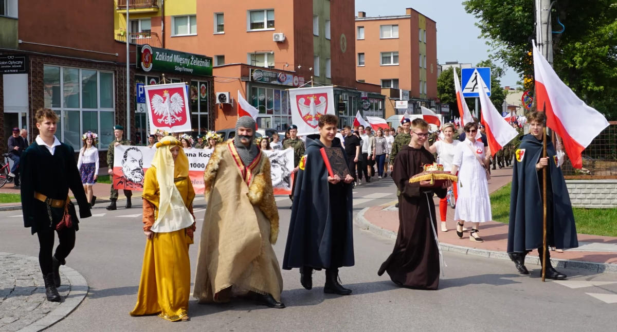 Korowód na 1000-lecie koronacji Bolesława Chrobrego