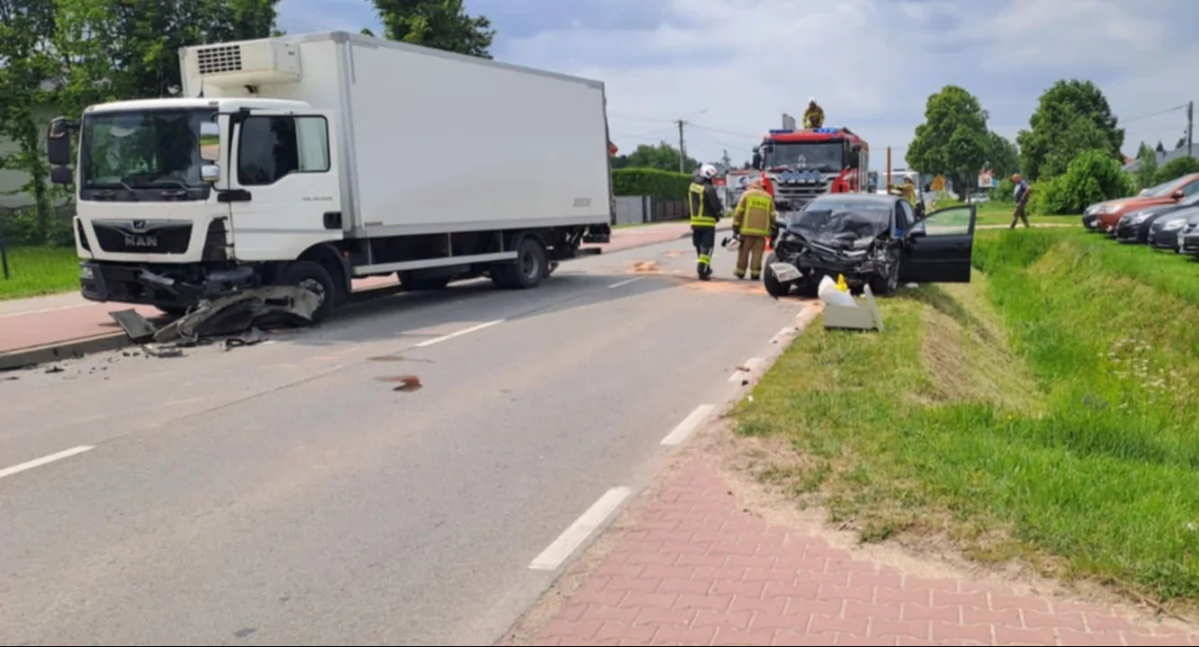 Wypadek w Dąbrówce Ług. Ruch wahadłowy 