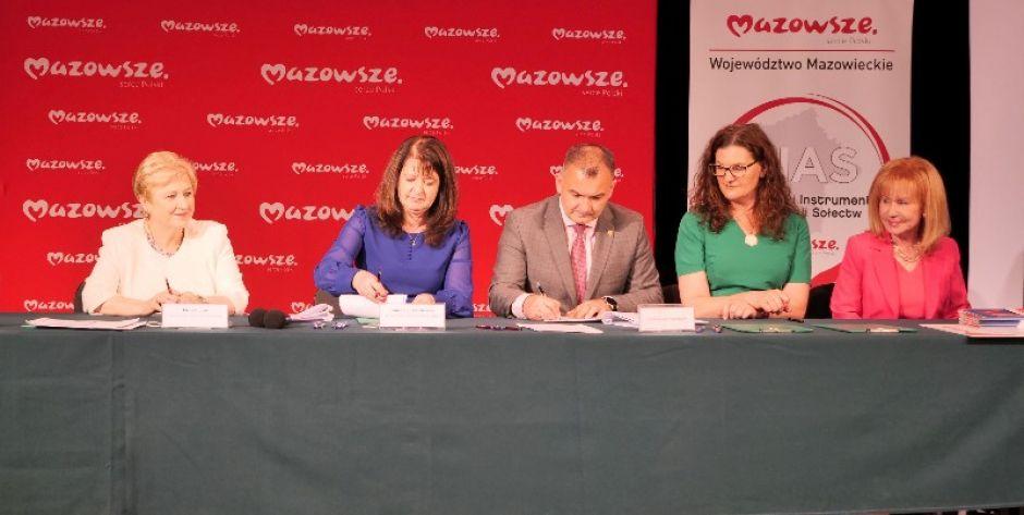 Beneficjenci podpisali umowy