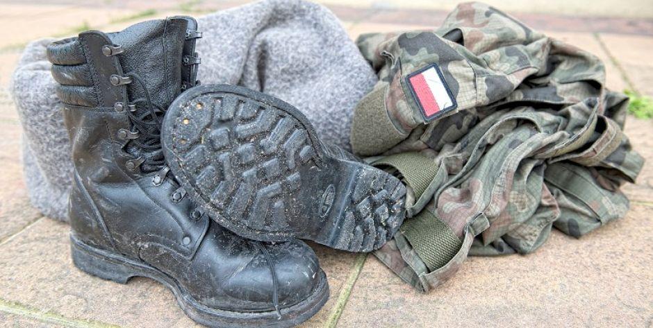 Elewem być, czyli frontem do wojska