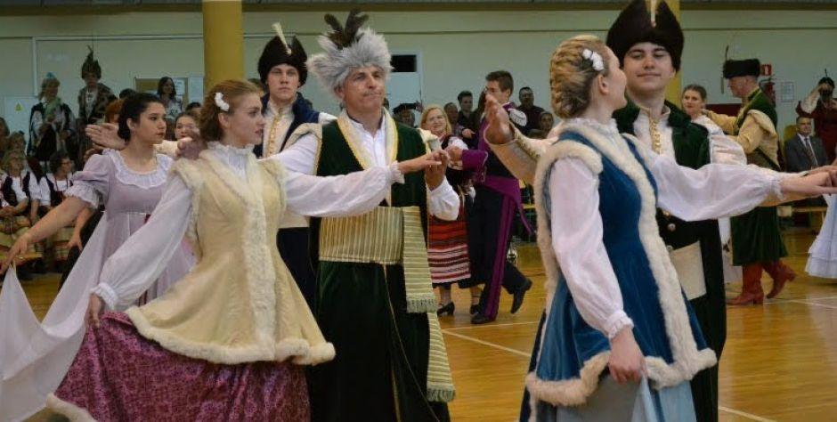 Międzynarodowy Festiwal Poloneza w Sadownem