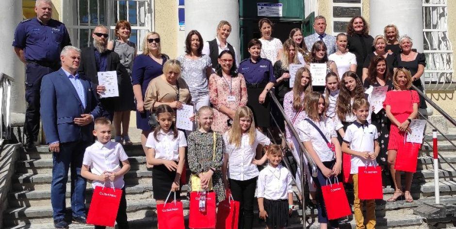 Warto walczyć o siebie… Podsumowanie konkursu - Terapia teatrem