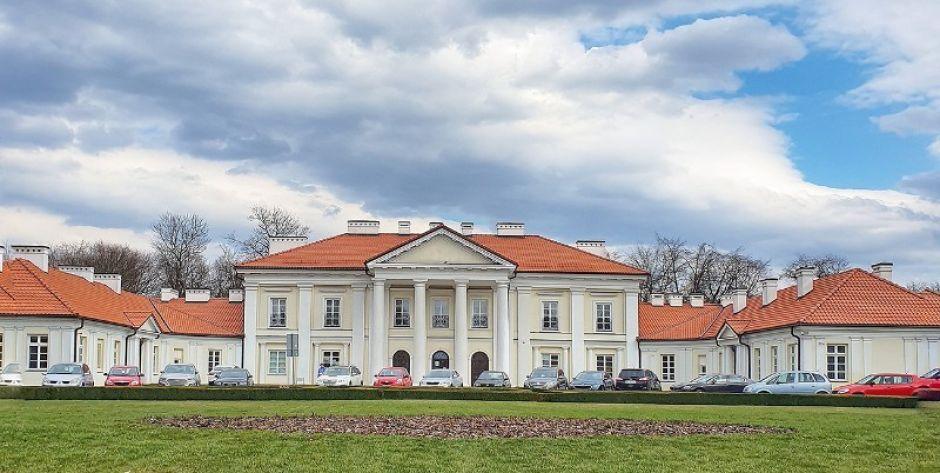 UPH w ogonie rankingu Perspektyw