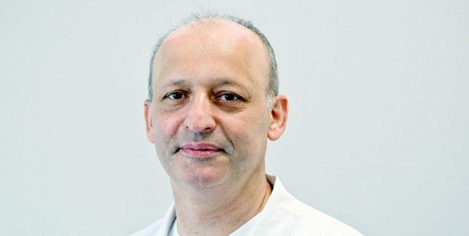 Z rakiem musi walczyć zespół