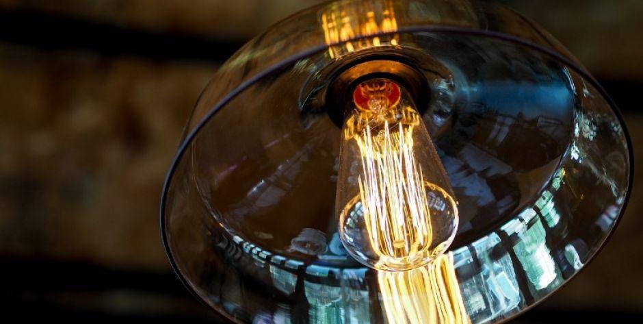 Lampy wiszące - jakie są ich zalety?