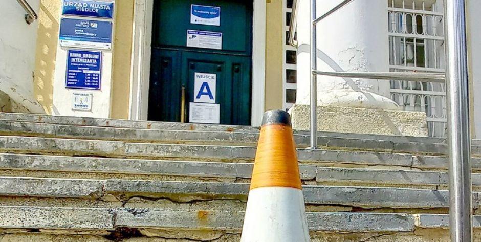 Niedługo  bez wstydu