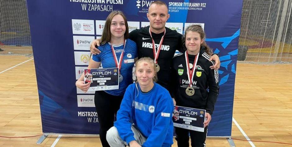 Złoty medal Patrycji Gil, srebro Magdaleny Kisielińskiej 