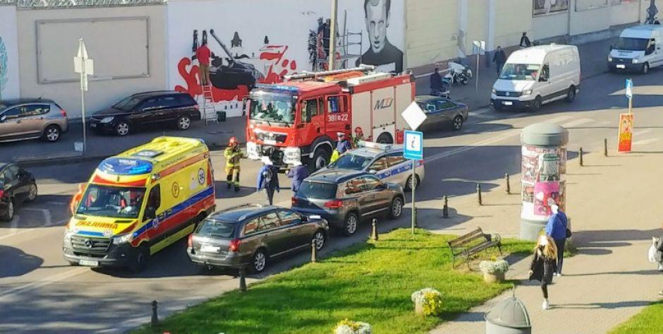 Zderzenie pojazdów przy więzieniu