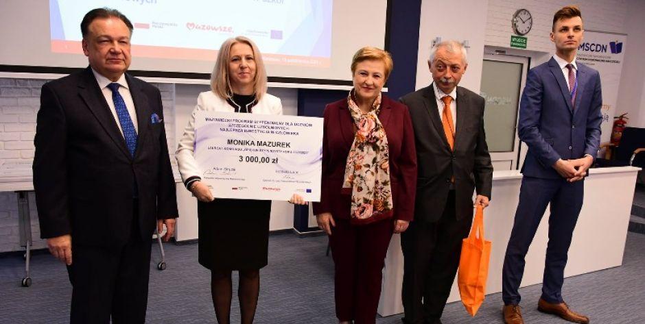 Najlepsi nauczyciele nagrodzeni