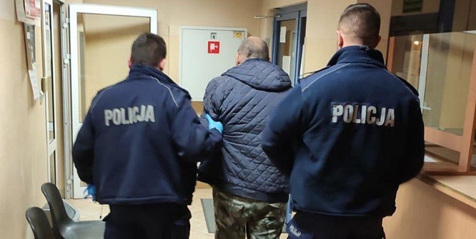 Złamał zakaz zbliżania się, by znów uprzykrzać życie rodzicom