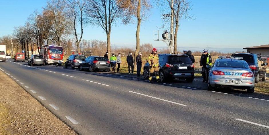 Zderzenie trzech pojazdów w Ujrzanowie  