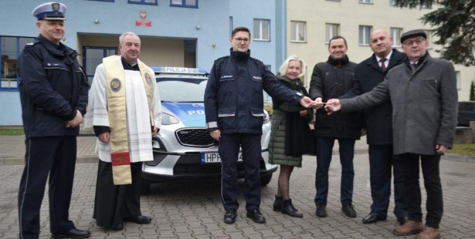Samorządy wsparły kupno nowego radiowozu dla siedleckiej policji