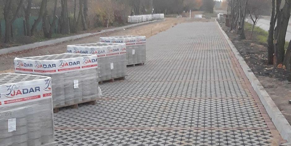 Siedlce, ul. Piaskowa: Jest ścieżka, parking i chodnik Teraz pora na jezdnię