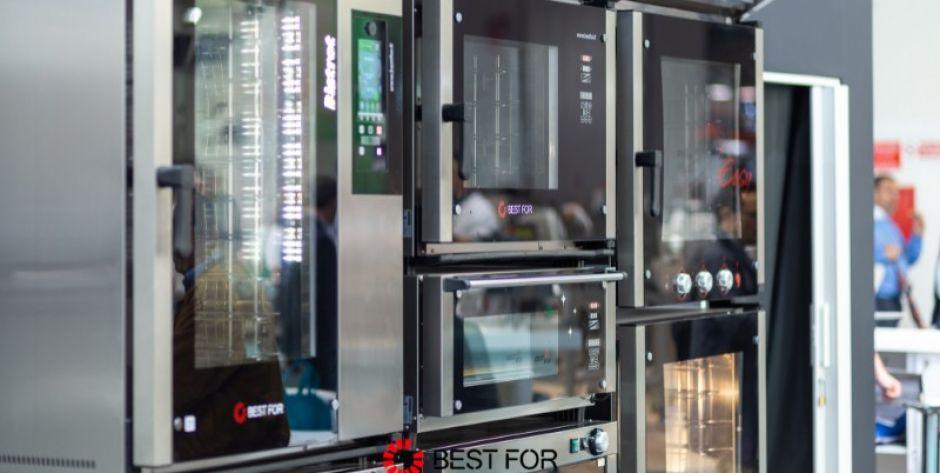 Technologia w gastronomii - piec konwekcyjno parowy