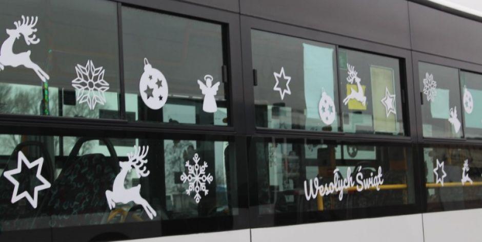 Świąteczny autobus MPK Siedlce - ma przypominać mieszkańcom, że wkrótce Boże Narodzenie 