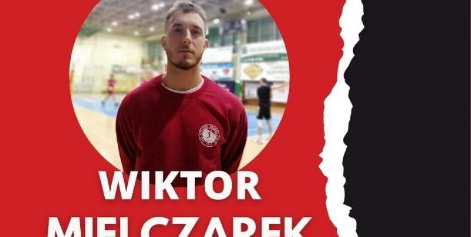 Wiktor Mielczarek na pokładzie KPS Siedlce. Ostatnio grał na Islandii