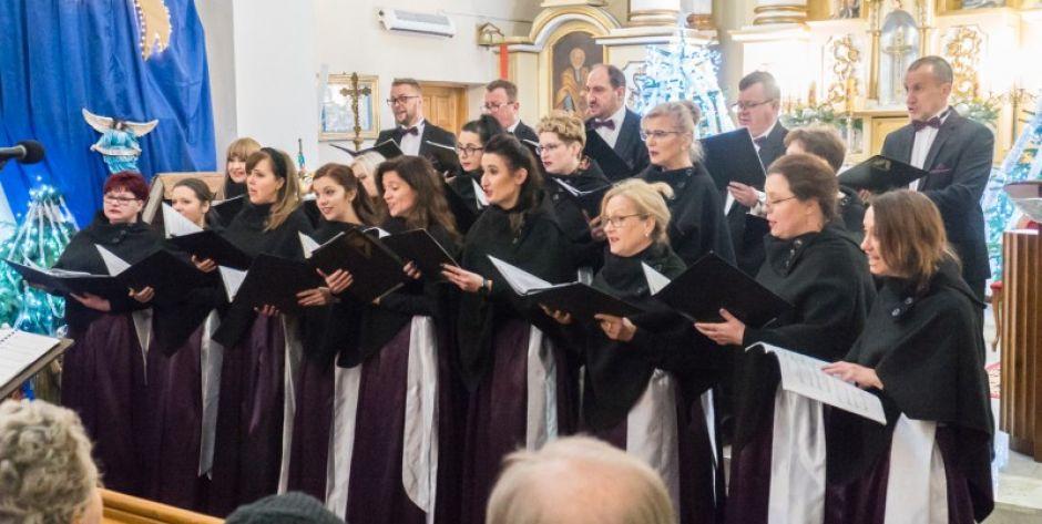 Chór Miasta Siedlce koncertował w Krześlinie