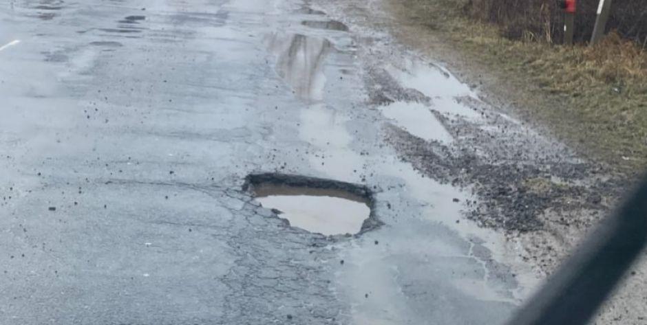 Na Terespolskiej i Starowiejskiej dziury takie, że opony do wymiany!