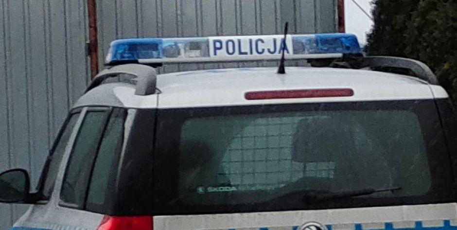 Citroen w rowie, pasażerowie w szpitalu