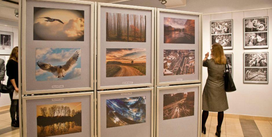 Doroczna wystawa Grupy Twórczej Fotogram i jubileusz Galerii Fokus