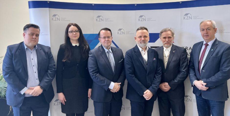 Wybrano władze spółki SIM