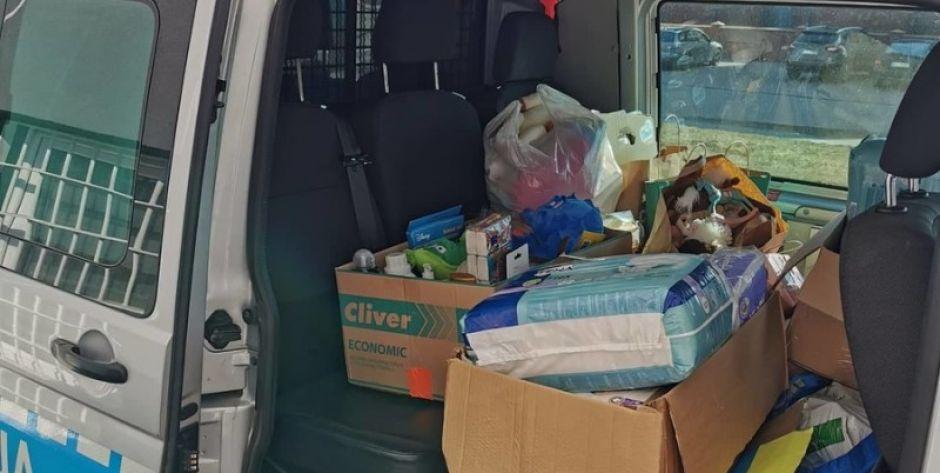 Dary dla uchodźców z Ukrainy od KPP Łosice i Specjalnego Ośrodka Szkolno – Wychowawczego w Stoku Lackim 