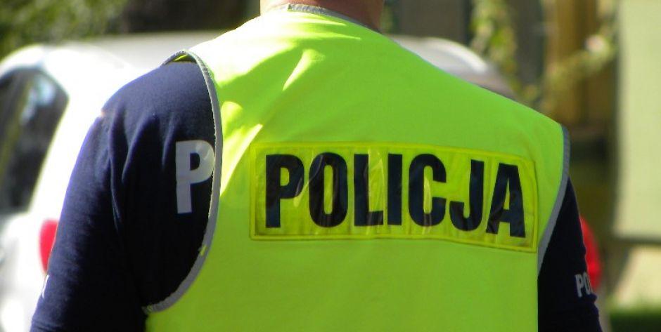 Zwłoki mężczyzny znalezione na polu