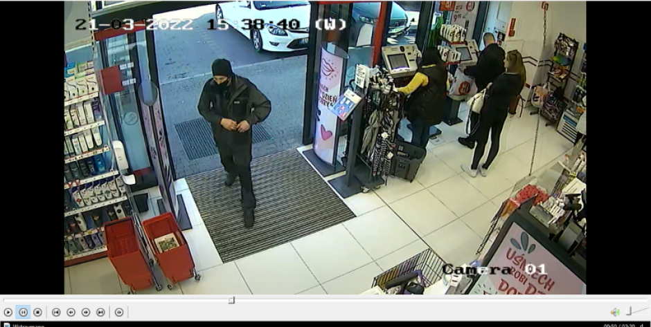 Ukradł maszynki do golenia na ponad 1 tys. złotych! Szuka go policja