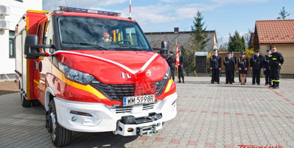 Samochód dla OSP w Latowiczu