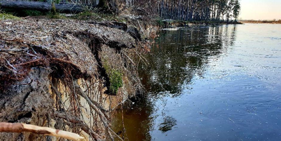 Odnaleziono kajakarza, który zaginął na Bugu