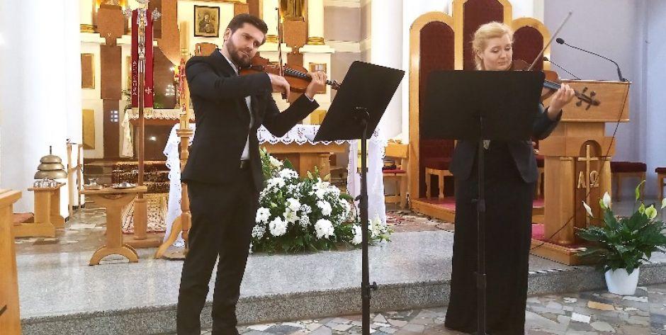 Bach, Gounod, Haendel i inni w kościele Wiśniewie
