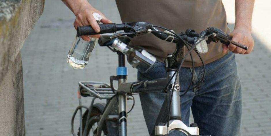 Dawidy: Zakrapiana wycieczka rowerowa skończyła się w rowie