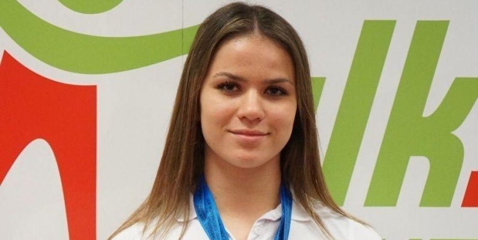 MP w podnoszeniu ciężarów U17: Martyna i Ewelina ze złotem, brąz Julii