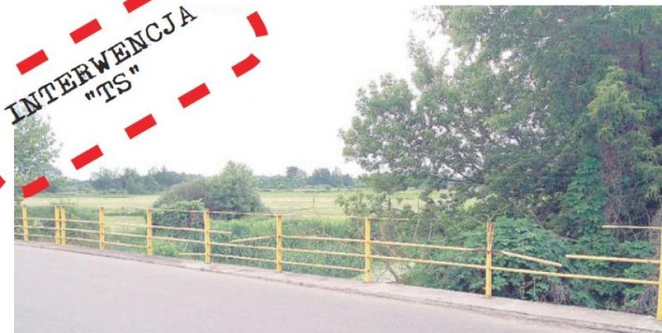 Czy to złomiarze rozbierali most w Chodowie? Do rzeki już nikt nie wpadnie
