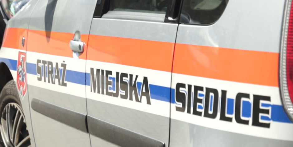 Siedlce: Mężczyzna obnażał się przed 12-latkiem. Pomogła straż miejska