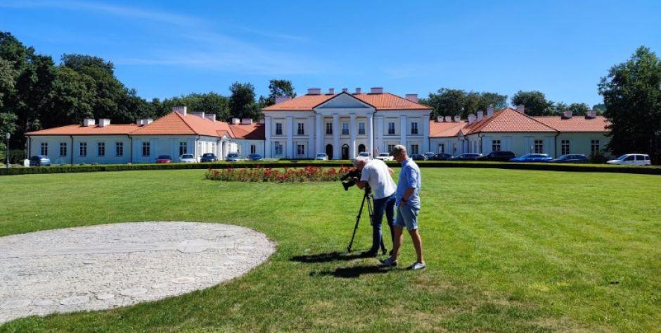 Dzień Dobry TVN przedstawi prognozę pogody sprzed Pałacu Ogińskich w Siedlcach