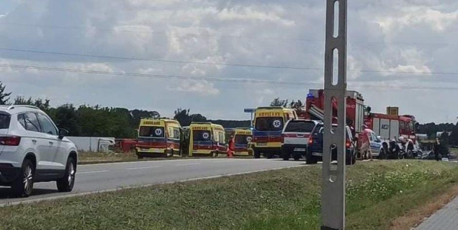 Wypadek na Łukowskiej - zderzyły się cztery pojazdy, są ranni (aktualizacja)
