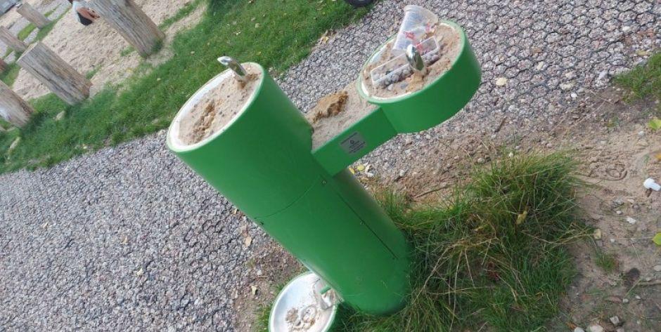 Młodociani wandale dewastują park na mińskim Serbinowie 