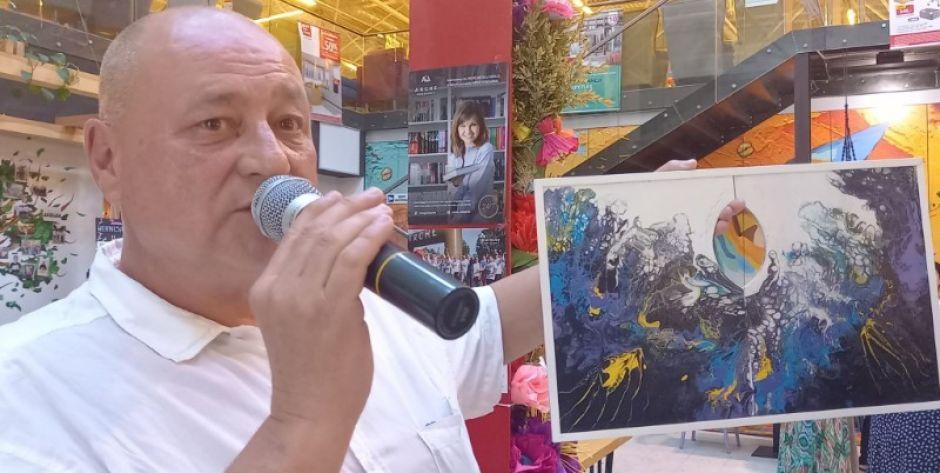 W Cafe Fryderyk wystawa obrazów Tomasza Stańczuka. W abstrakcji każdy zobaczy to, co chce