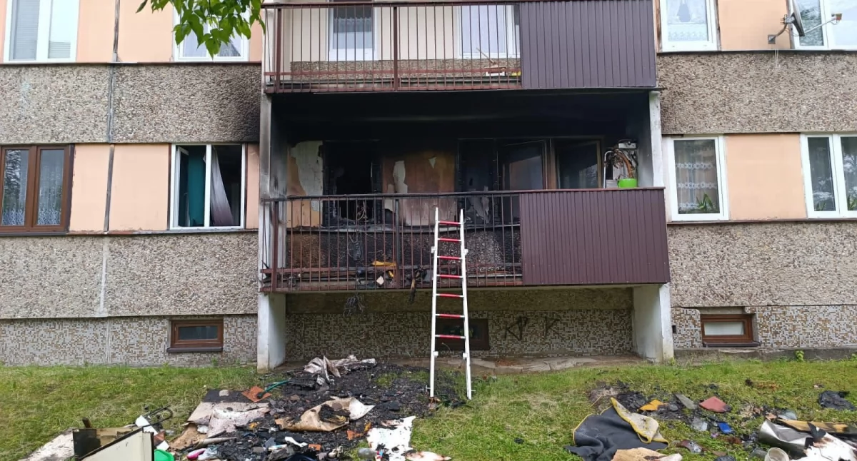 Pożar na parterze bloku w Łukowie