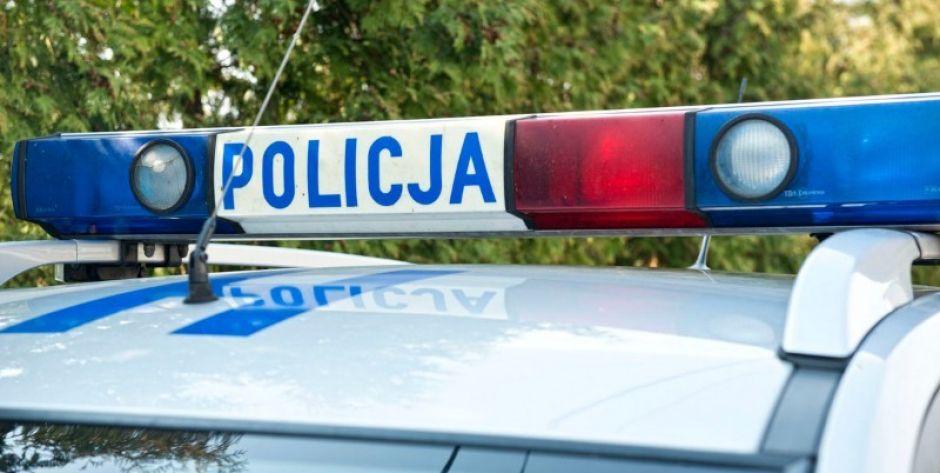 W samych klapkach błąkał się 40 km od domu