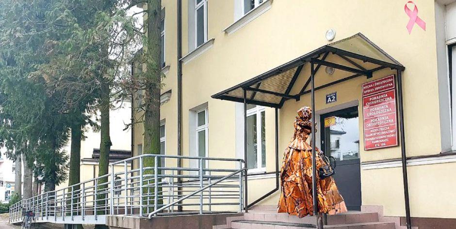 Anna Mińska poszła na mammografię. Czy Jan z Gościańczyc uda się na badanie prostaty? Pomnikowa profilaktyka