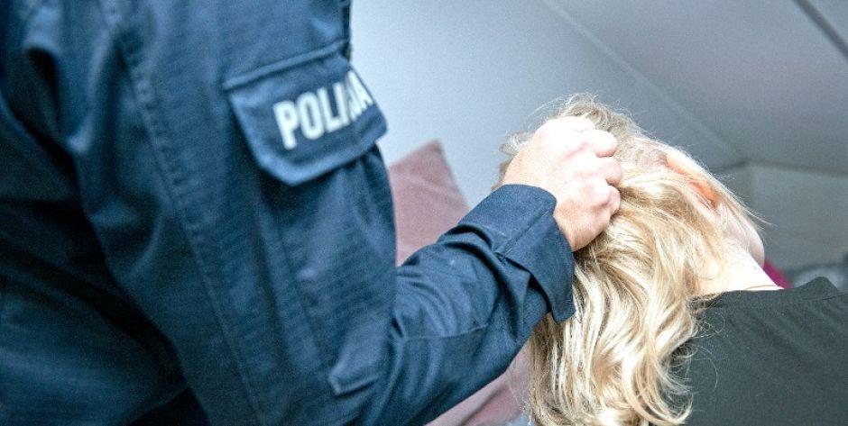 Prokuratura bada, czy łosicki policjant znęcał się nad rodziną