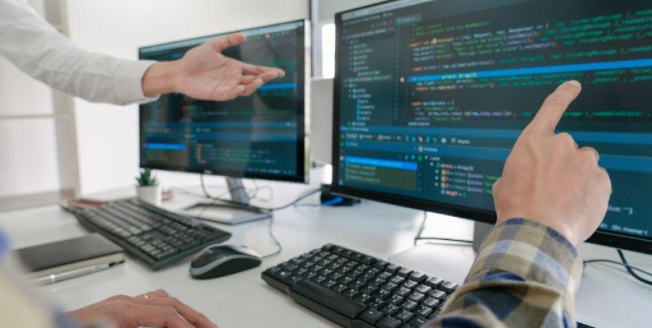 Programista – na czym polega jego praca i jak ją znaleźć?