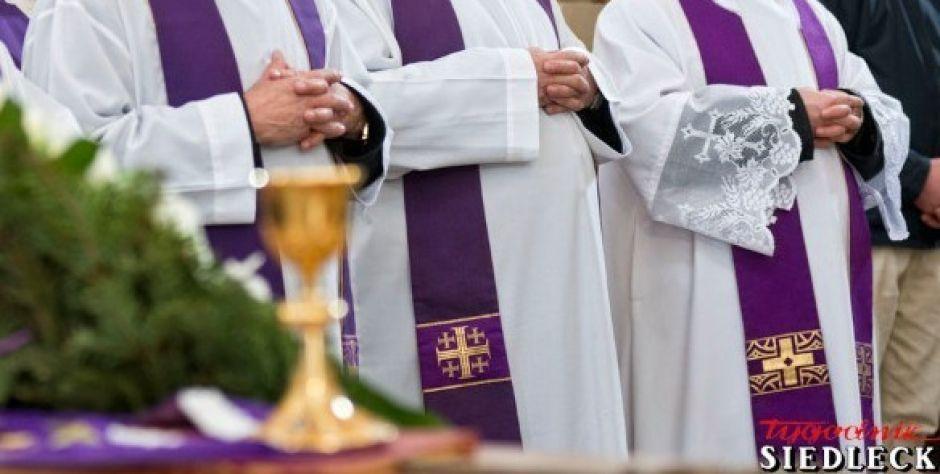 Eucharystia za zmarłych kapłanów i osoby życia konsekrowanego z naszej diecezji