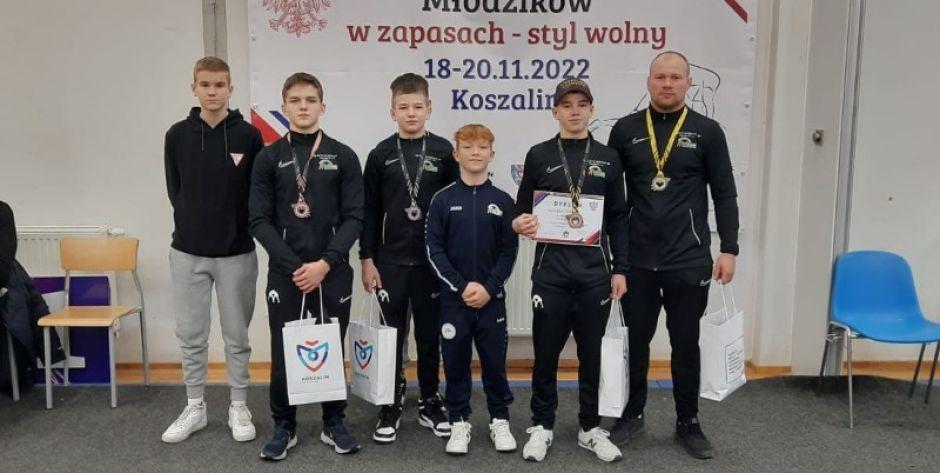 3 medale zapaśników WLKS