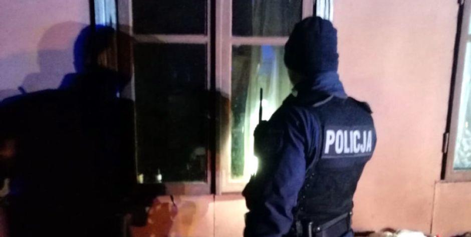 Szybka reakcja policjantów uratowała życie mężczyźnie