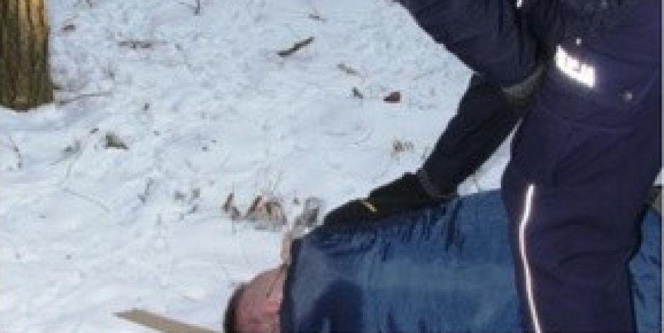 Nie bądźmy obojętni... Mężczyzna zadzwonił pod nr 112, uratował życie bezdomnemu