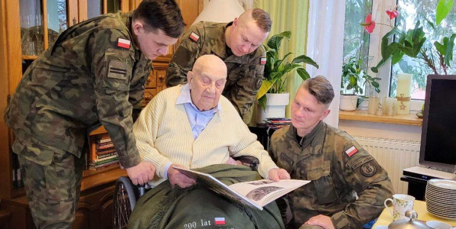 Terytorialsi z 5 Mazowieckiej Brygady Obrony Terytorialnej służą pomocą